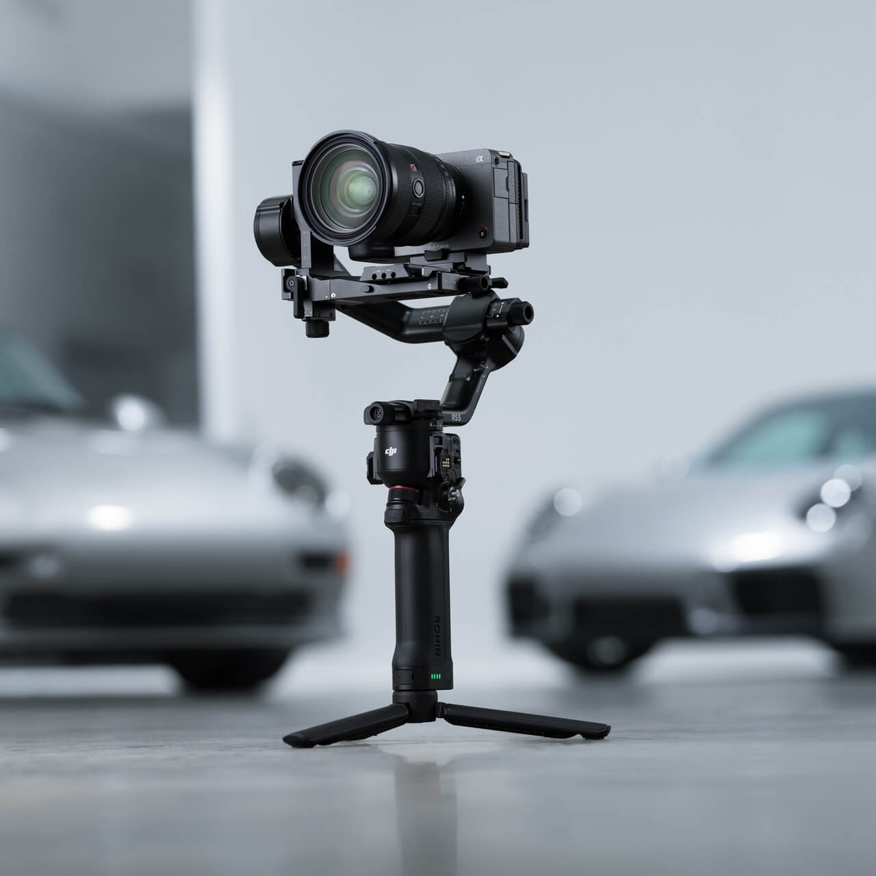 DJI RS 5 — stabilisateur gimbal 3 axes